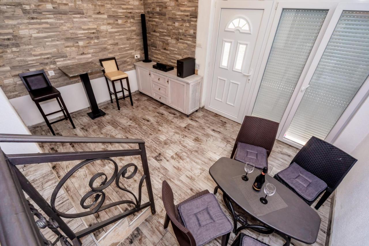 Apartmani Lira 수토모레 외부 사진