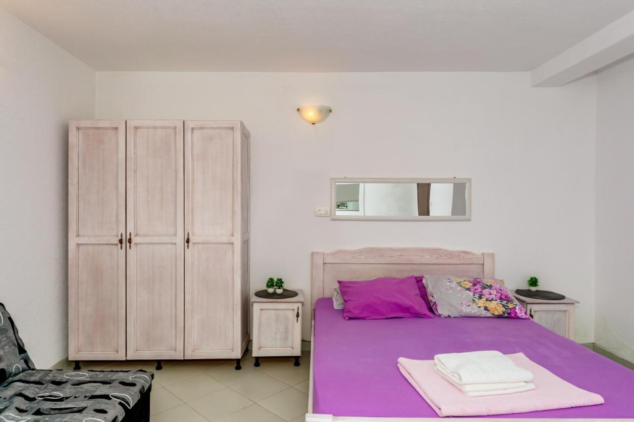 Apartmani Lira 수토모레 외부 사진