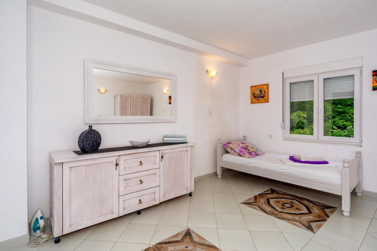 Apartmani Lira 수토모레 외부 사진