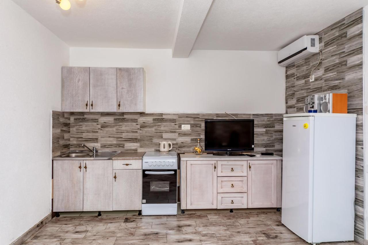 Apartmani Lira 수토모레 외부 사진