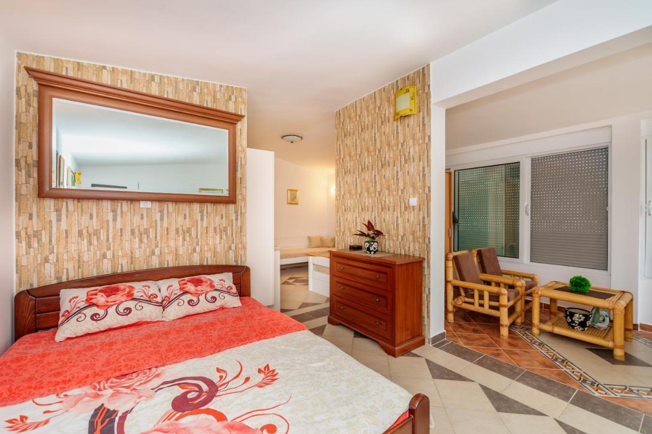 Apartmani Lira 수토모레 외부 사진