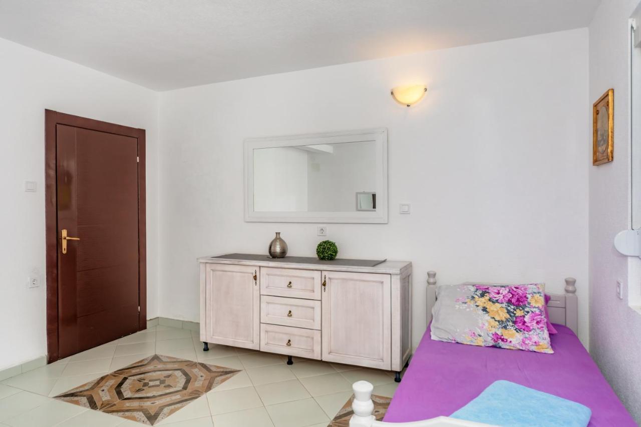 Apartmani Lira 수토모레 외부 사진